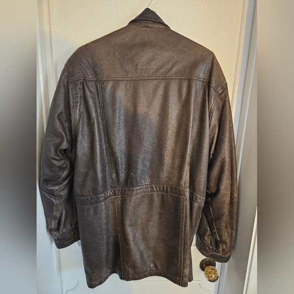 Vintage Leather Jacket - Picture 4 of 11
